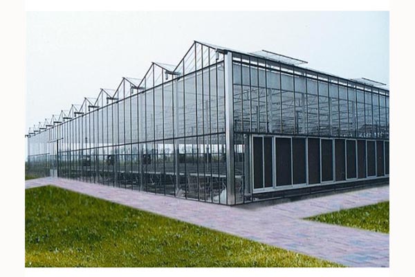 玻璃温室的遮光和冷却方式是什么